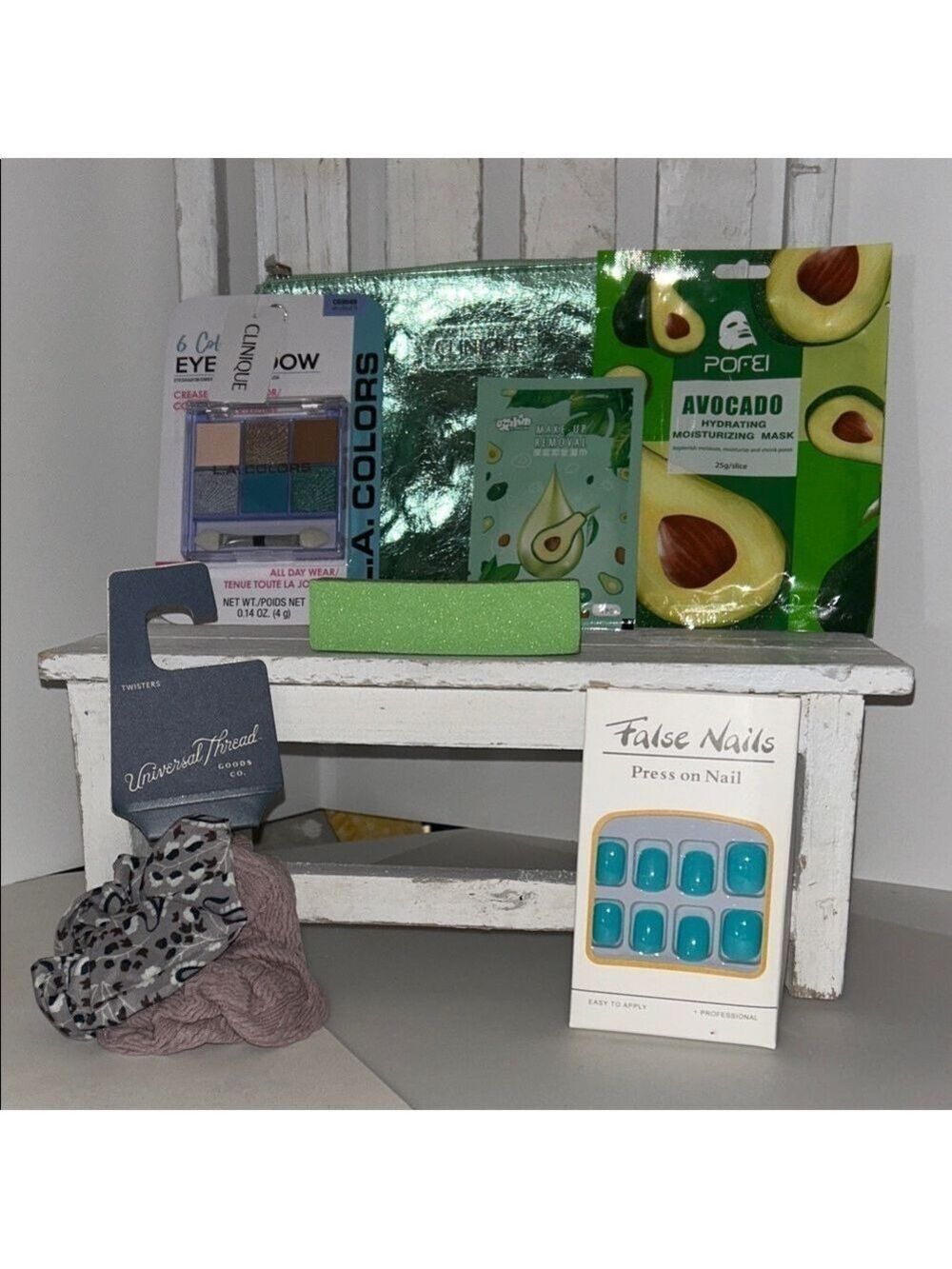 Clinique Cosmetic Bag featuring makeup & skincare bundle